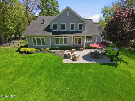 709 Waldens Pond Road Albany NY 12203