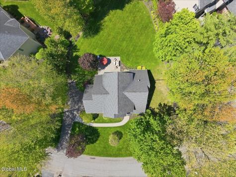 709 Waldens Pond Road Albany NY 12203