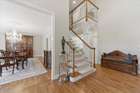 709 Waldens Pond Road Albany NY 12203