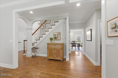 709 Waldens Pond Road Albany NY 12203