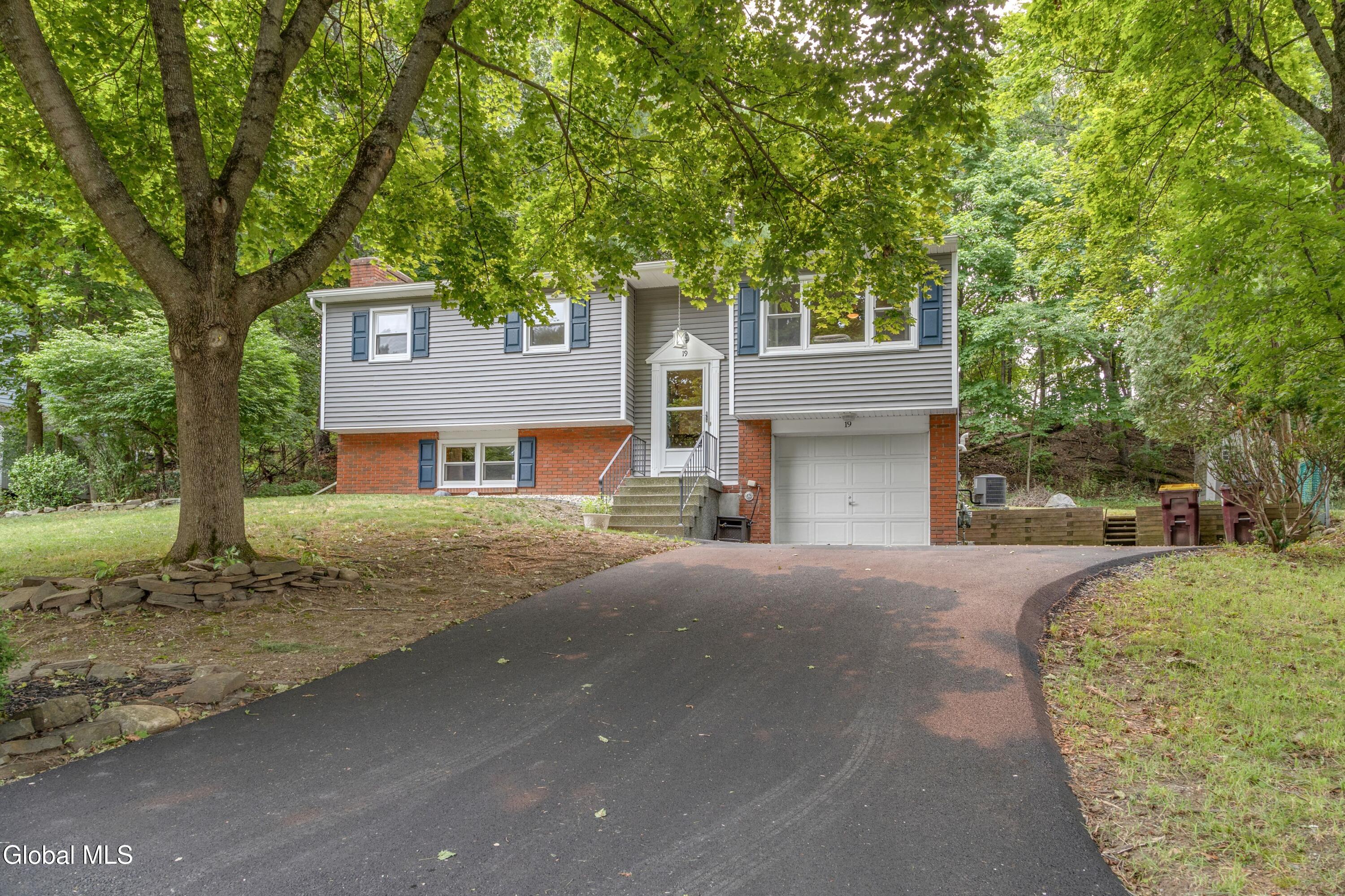 19 Chinquapin Avenue East Greenbush NY 12061