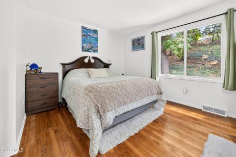 19 Chinquapin Avenue East Greenbush NY 12061