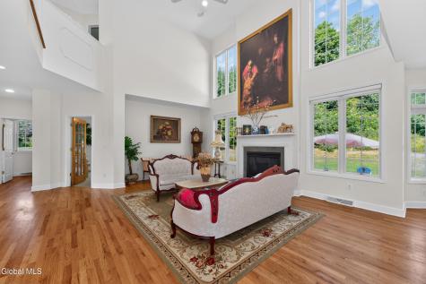 42 S Outlook Drive Halfmoon NY 12118