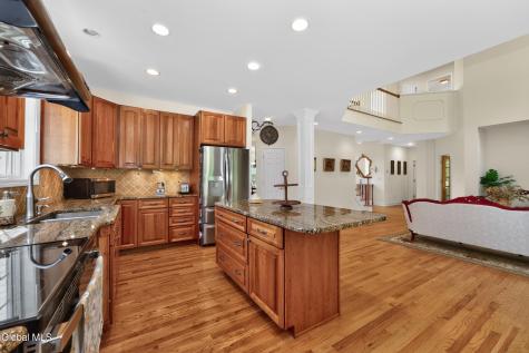 42 S Outlook Drive Halfmoon NY 12118