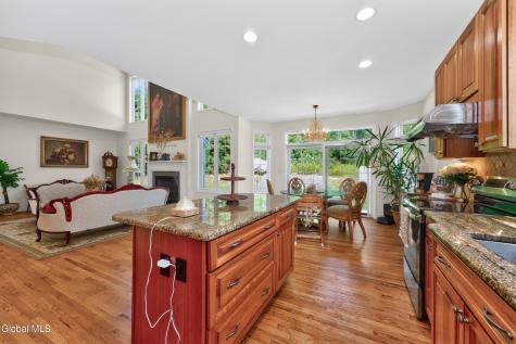 42 S Outlook Drive Halfmoon NY 12118