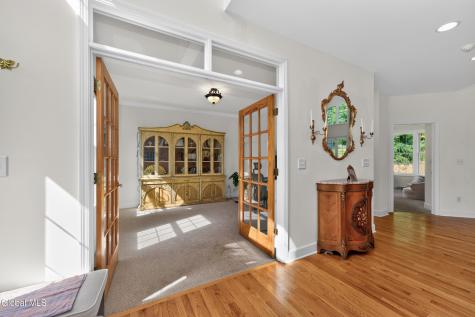 42 S Outlook Drive Halfmoon NY 12118