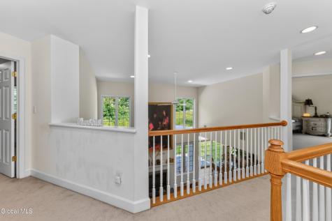 42 S Outlook Drive Halfmoon NY 12118