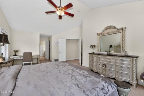 42 S Outlook Drive Halfmoon NY 12118