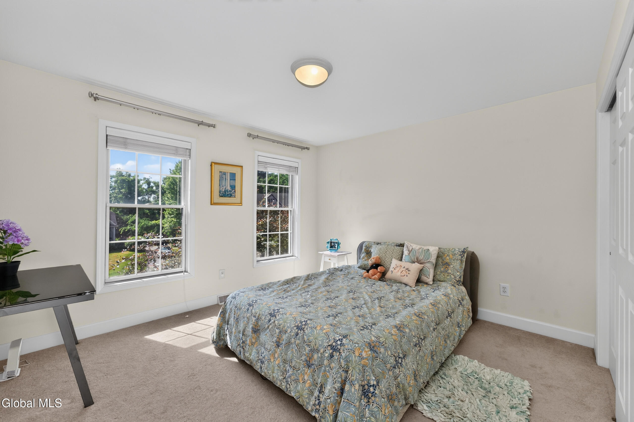 42 S Outlook Drive Halfmoon NY 12118