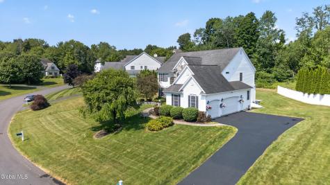 42 S Outlook Drive Halfmoon NY 12118