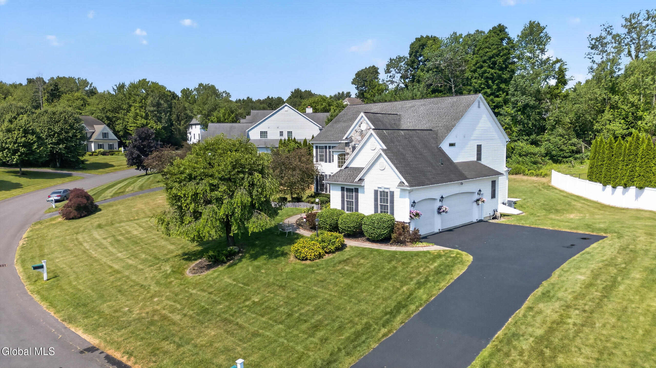 42 S Outlook Drive Halfmoon NY 12118