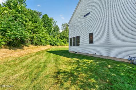 42 S Outlook Drive Halfmoon NY 12118