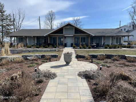 29 Beggs Point Street Essex NY 12936
