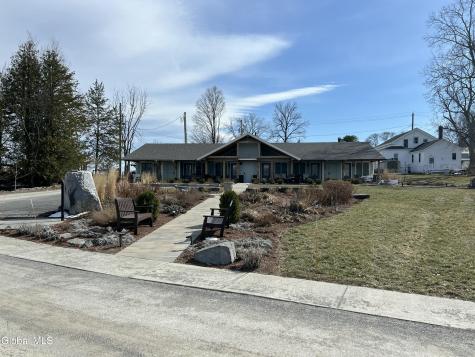 29 Beggs Point Street Essex NY 12936