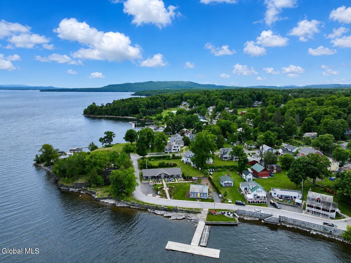 29 Beggs Point Street Essex NY 12936