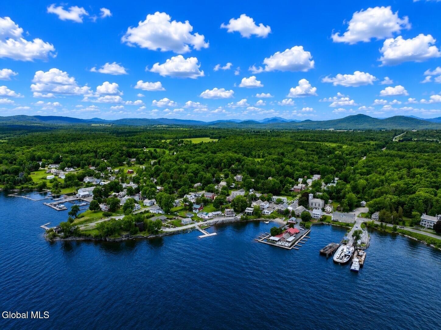 29 Beggs Point Street Essex NY 12936