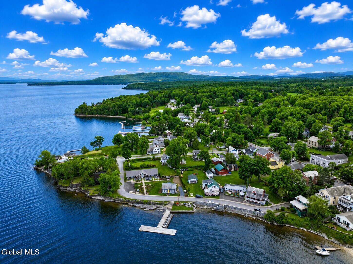 29 Beggs Point Street Essex NY 12936