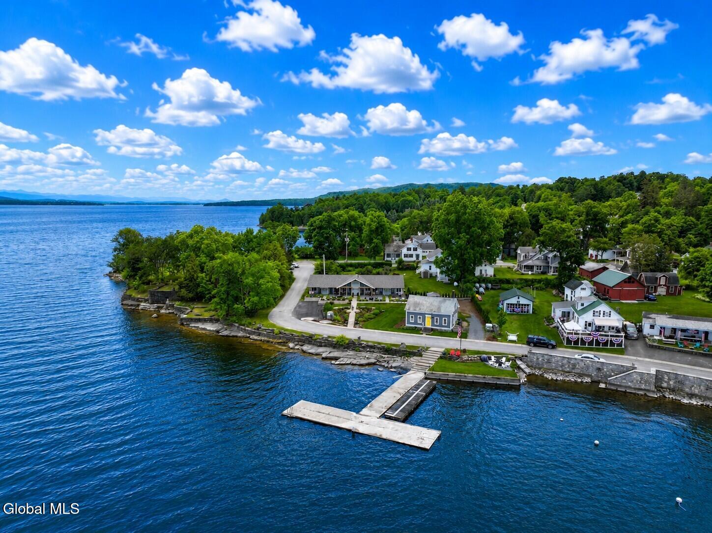 29 Beggs Point Street Essex NY 12936