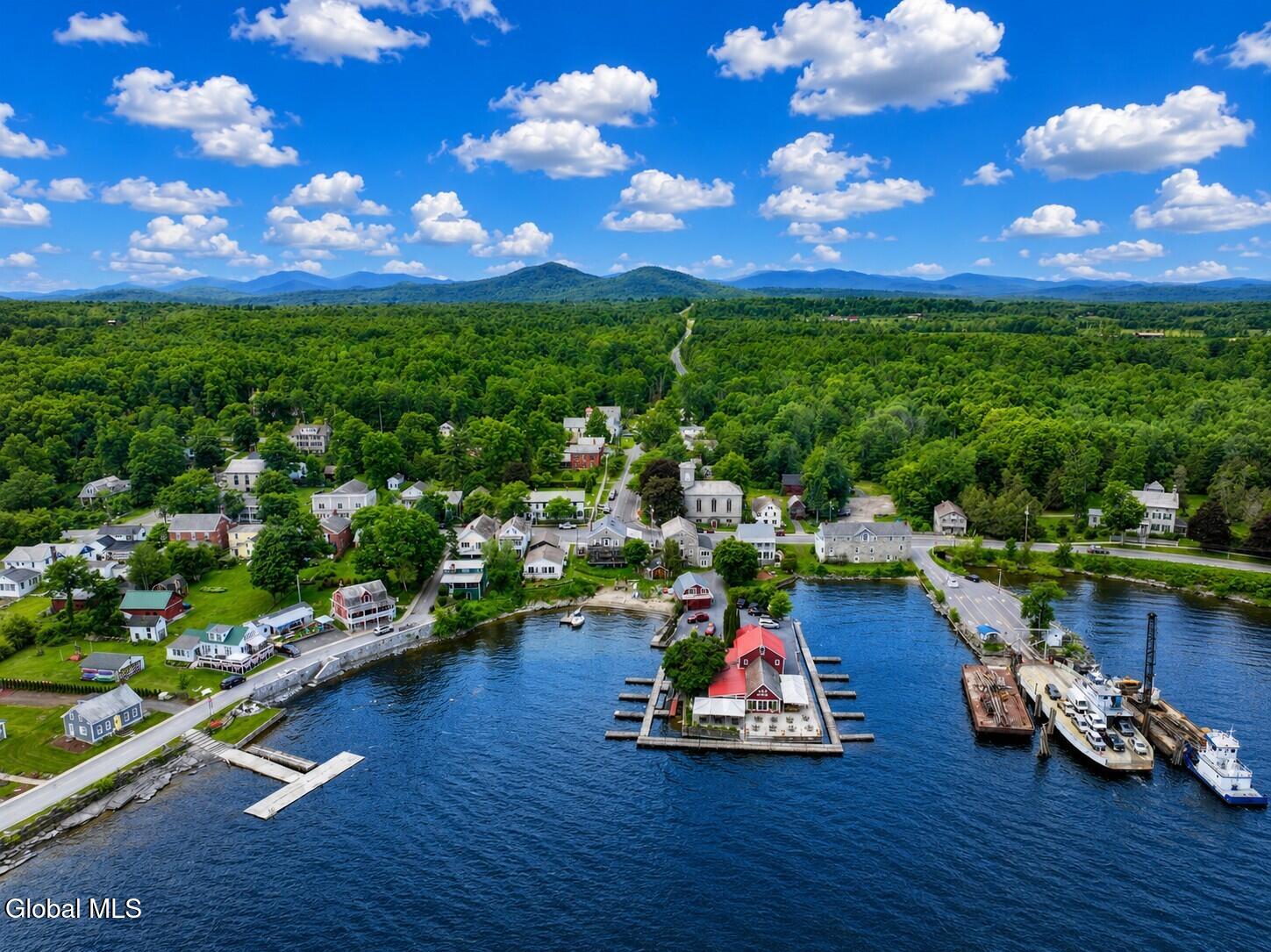 29 Beggs Point Street Essex NY 12936