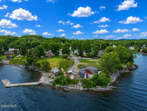 29 Beggs Point Street Essex NY 12936