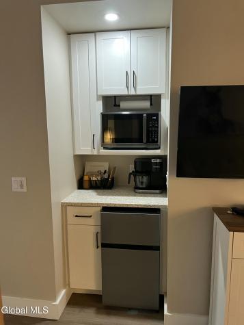 29 Beggs Point Street Essex NY 12936