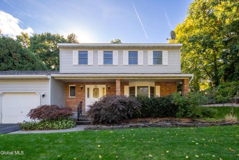 102 Old Coach Road Clifton Park NY 12065