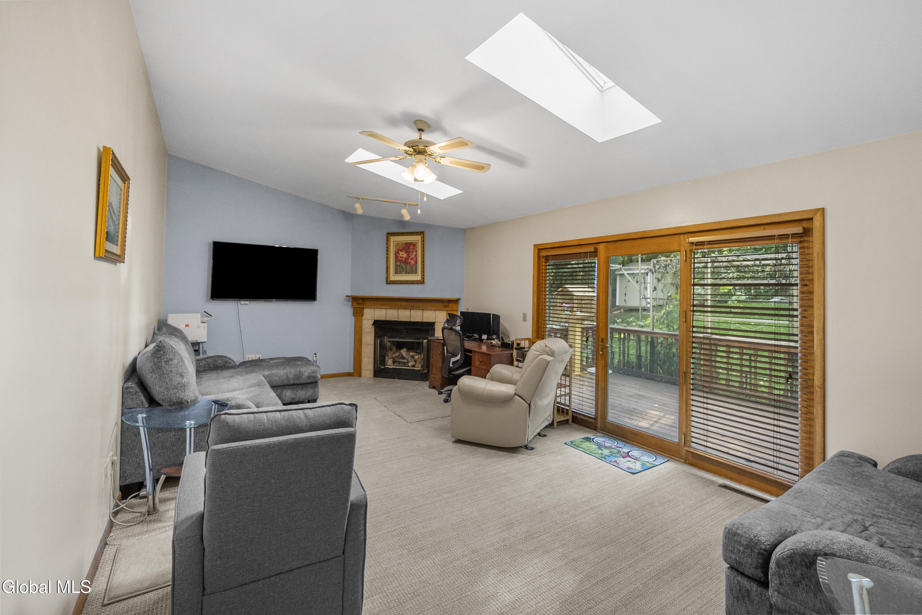 102 Old Coach Road Clifton Park NY 12065