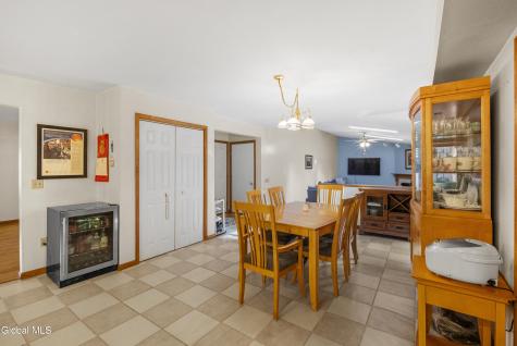 102 Old Coach Road Clifton Park NY 12065