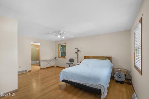 102 Old Coach Road Clifton Park NY 12065