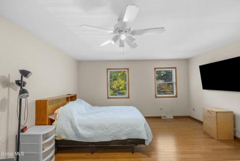 102 Old Coach Road Clifton Park NY 12065