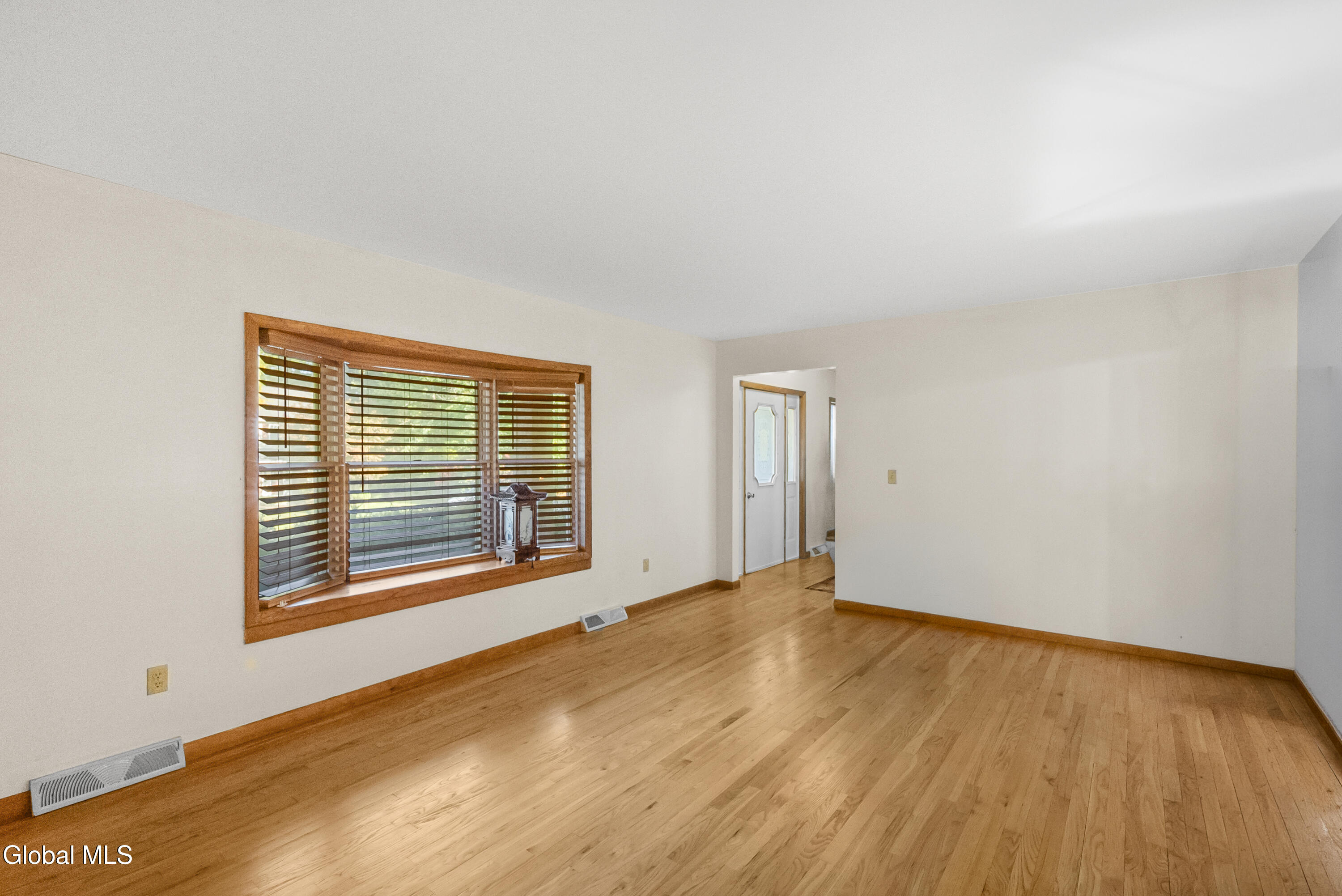102 Old Coach Road Clifton Park NY 12065