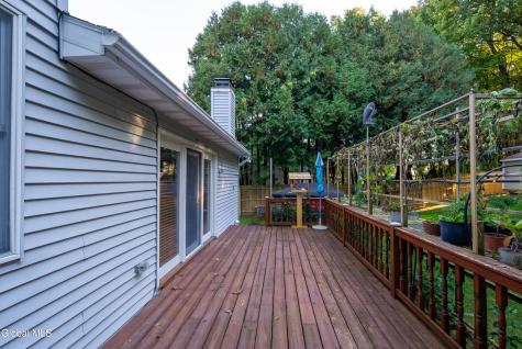 102 Old Coach Road Clifton Park NY 12065
