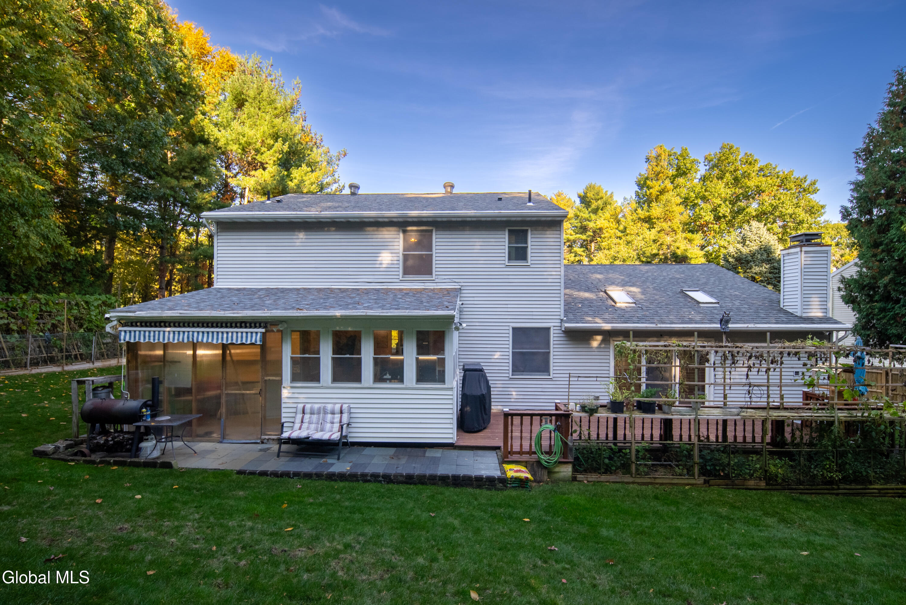 102 Old Coach Road Clifton Park NY 12065