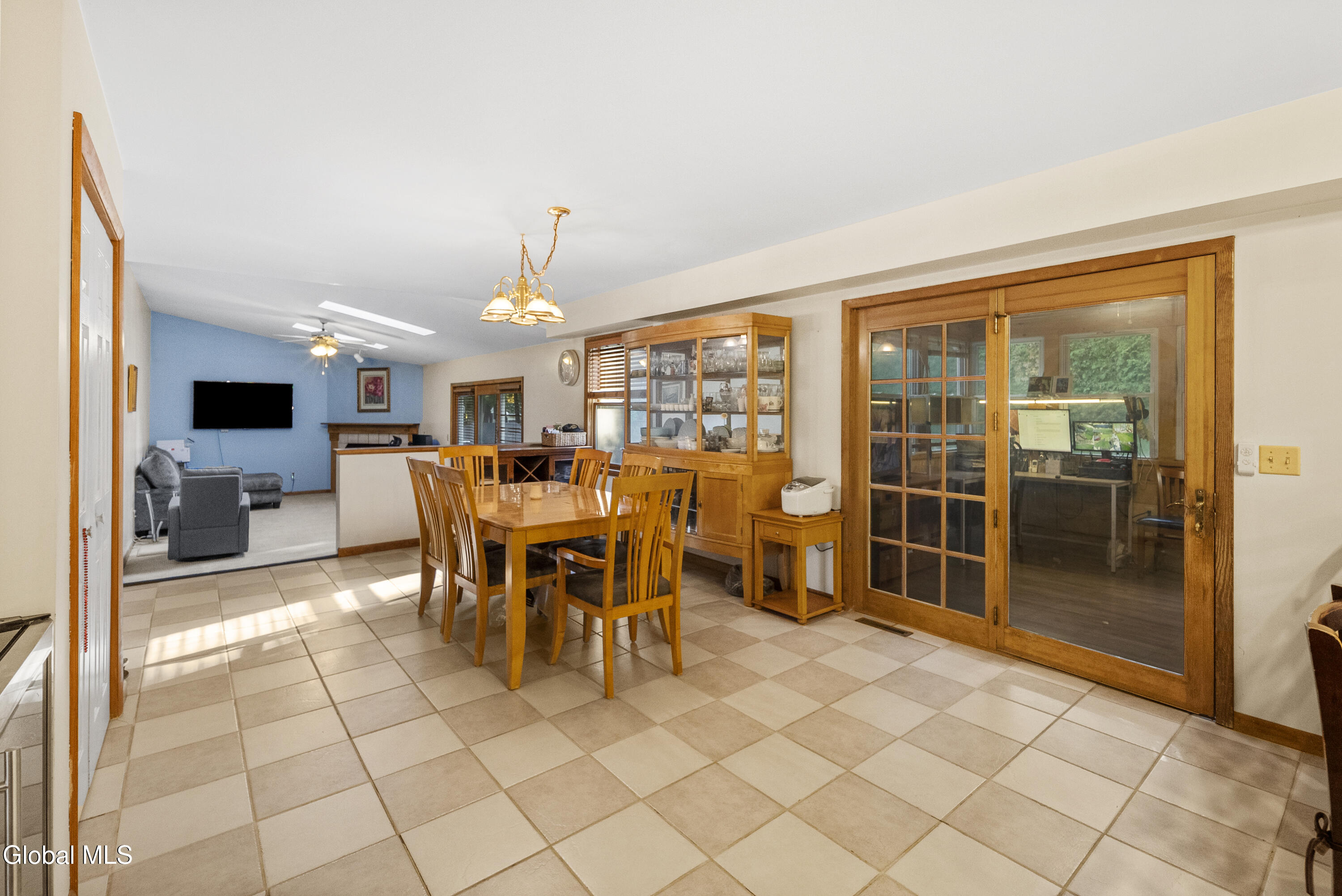 102 Old Coach Road Clifton Park NY 12065
