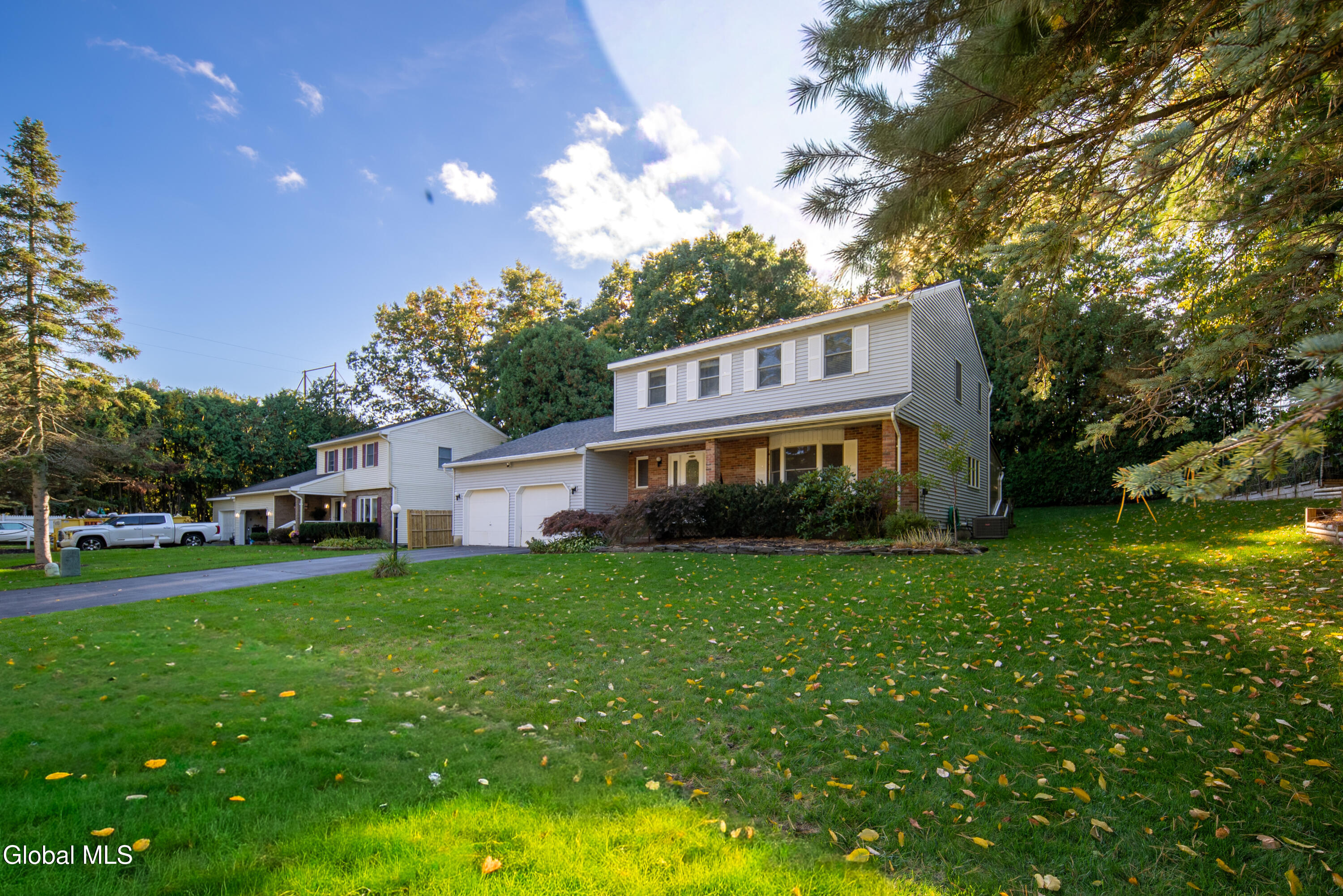 102 Old Coach Road Clifton Park NY 12065