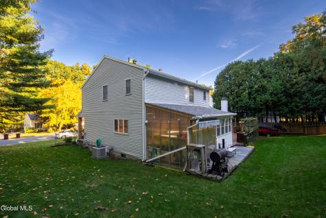 102 Old Coach Road Clifton Park NY 12065
