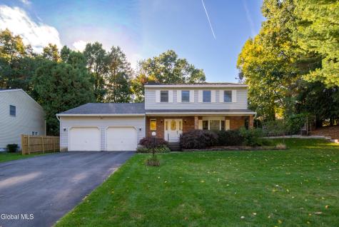 102 Old Coach Road Clifton Park NY 12065