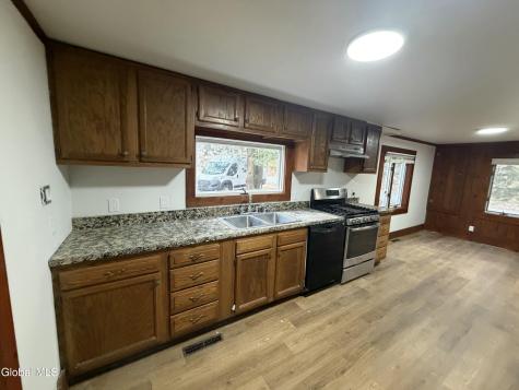 2704 Ny-2 Cropseyville NY 12052