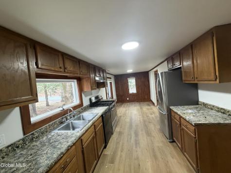 2704 Ny-2 Cropseyville NY 12052