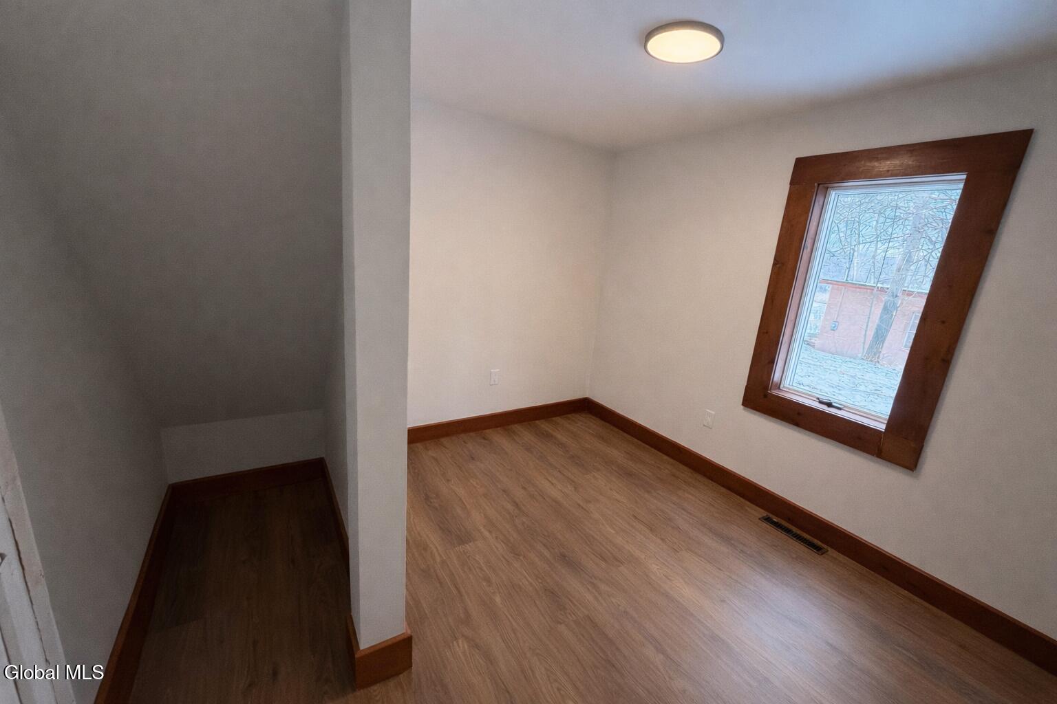 2704 Ny-2 Cropseyville NY 12052
