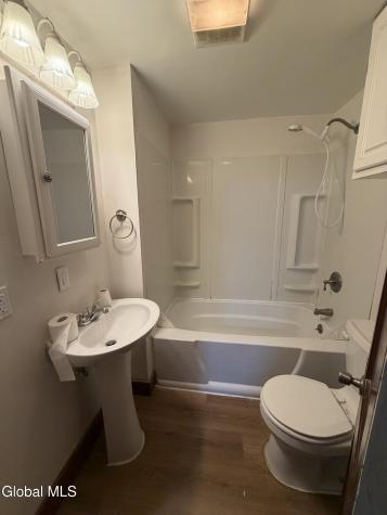 2704 Ny-2 Cropseyville NY 12052