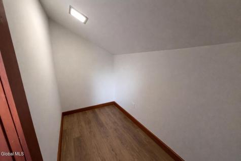2704 Ny-2 Cropseyville NY 12052