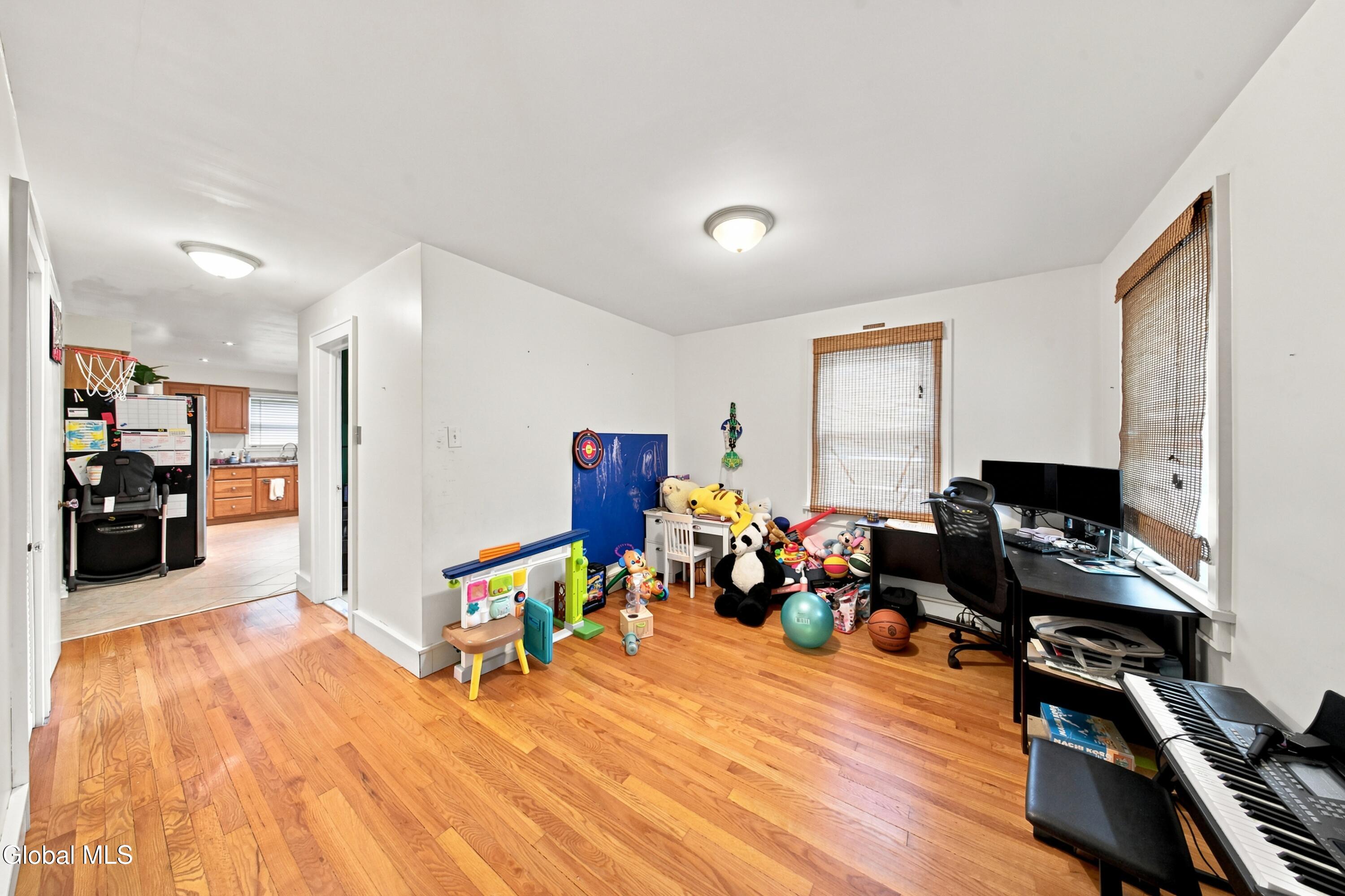 1209 Mader Street Schenectady NY 12308