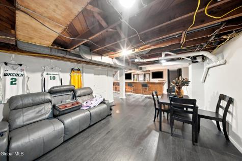 1209 Mader Street Schenectady NY 12308