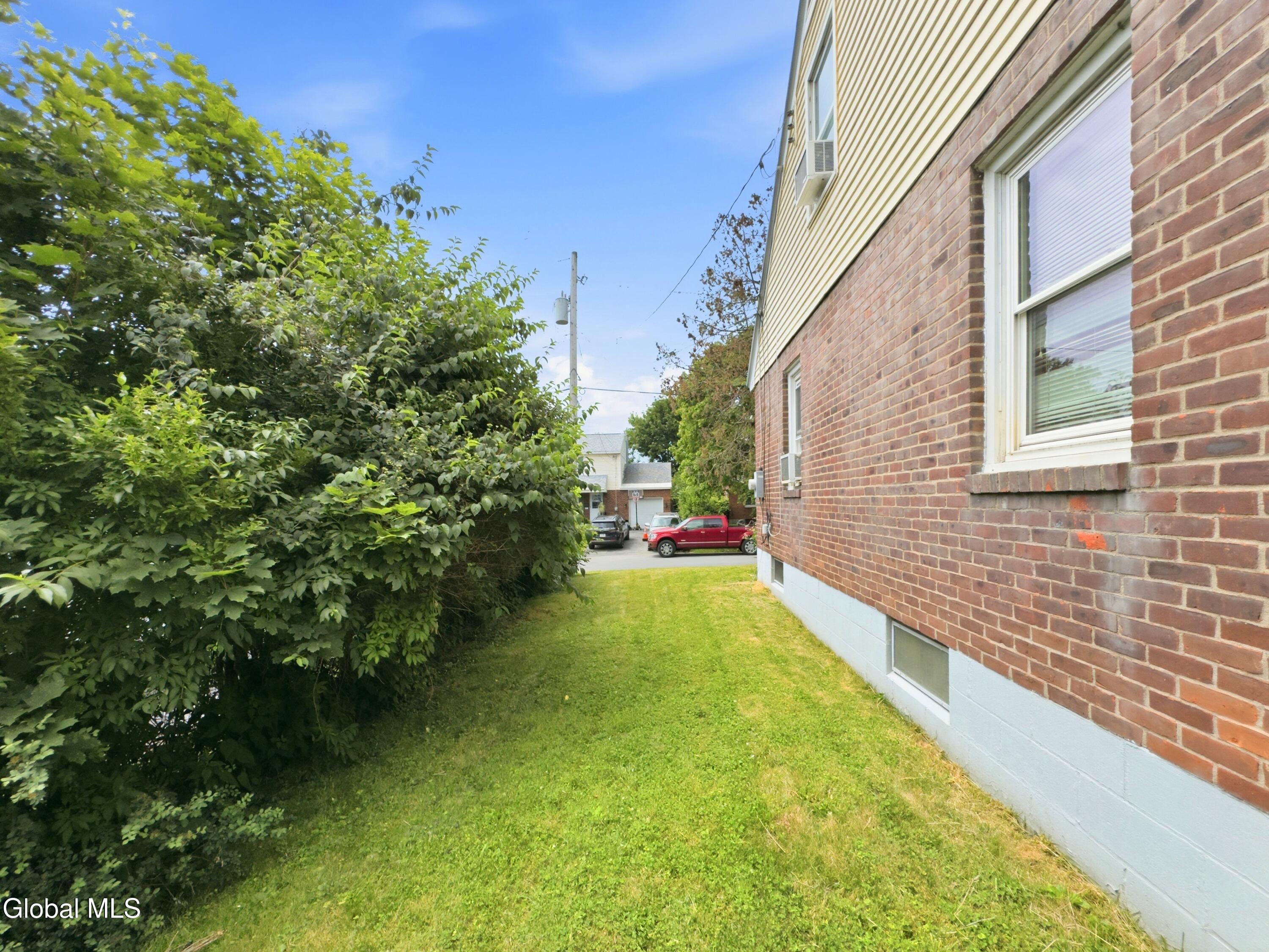 1209 Mader Street Schenectady NY 12308