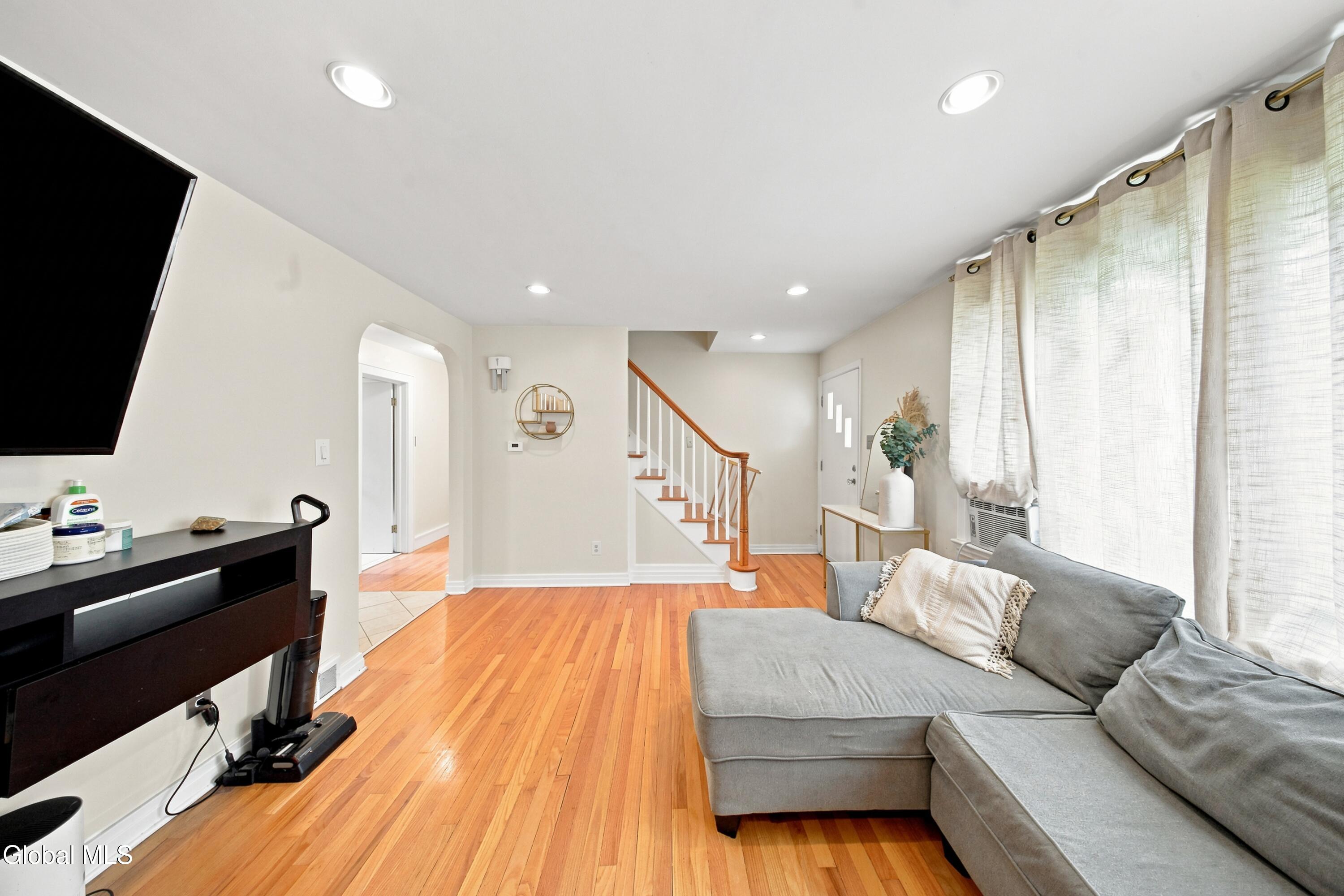 1209 Mader Street Schenectady NY 12308