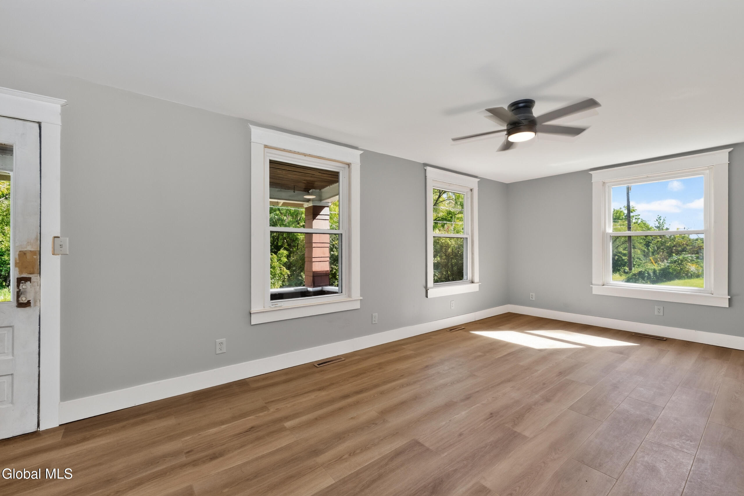 4 Washington Avenue Round Lake NY 12151
