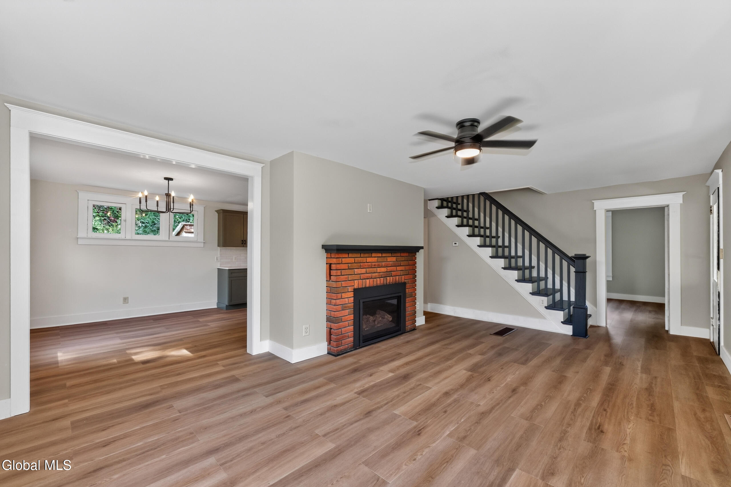 4 Washington Avenue Round Lake NY 12151