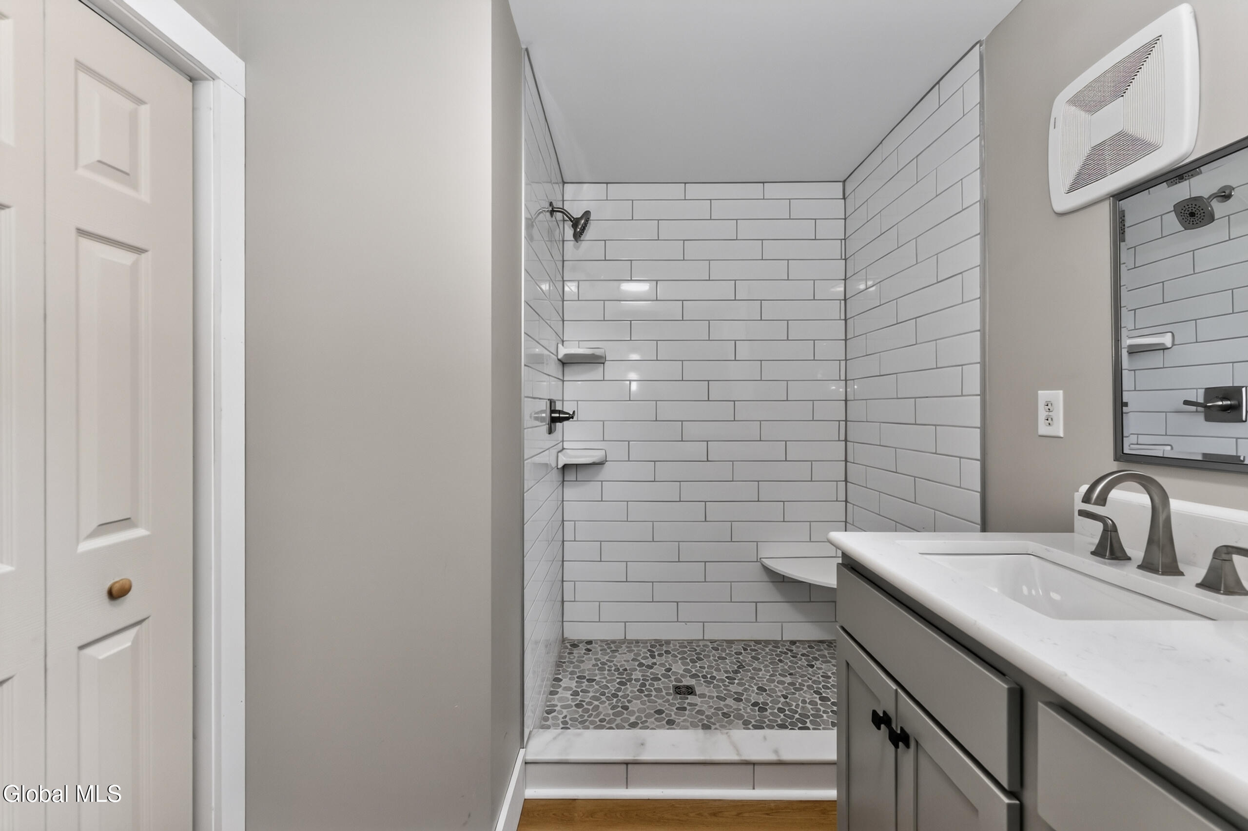 4 Washington Avenue Round Lake NY 12151