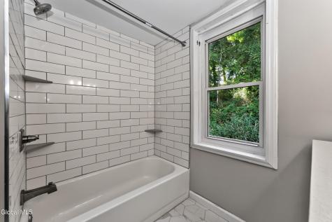 4 Washington Avenue Round Lake NY 12151